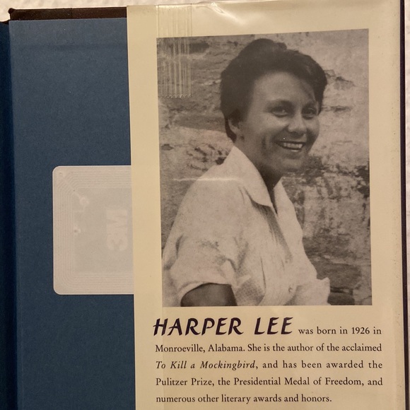 GO SET A WATCHMAN, A Novel by Harper Lee Hardback To Kill a Mockingbird Author - Picture 5 of 6